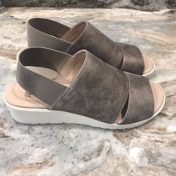 johnston & murphy cassandra sandals